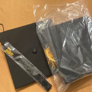 Mortarboard graduation cap bundle (FREE w purchase)